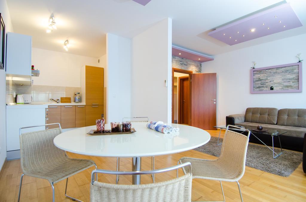 Deluxe Apartment Bagaric Trogir Room photo
